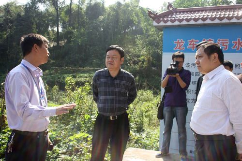 泸州市纳溪区人大常委会视察全区省级环境优美示范工程(图1) 泸州市纳溪区人大常委会视察全区省级环境优美示范工程(图1)