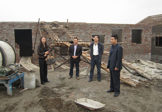 江阳区纪委书记张敏调研华阳街道新农村建设