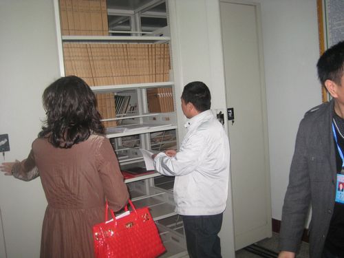 市区领导到鱼塘镇调研指导新农村档案工作(图1)