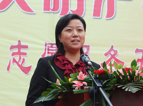 "文明泸州 青年先行"志愿服务五色行活动正式启动(图5) "文明泸州 青年先行"志愿服务五色行活动正式启动(图5)