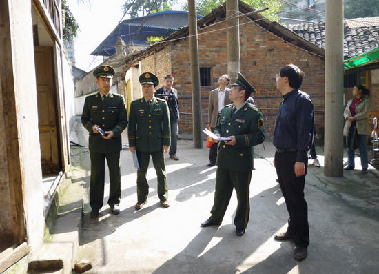 泸州消防“119”消防宣传日铁腕出击整治火灾隐患(图2) 泸州消防“119”消防宣传日铁腕出击整治火灾隐患(图2)