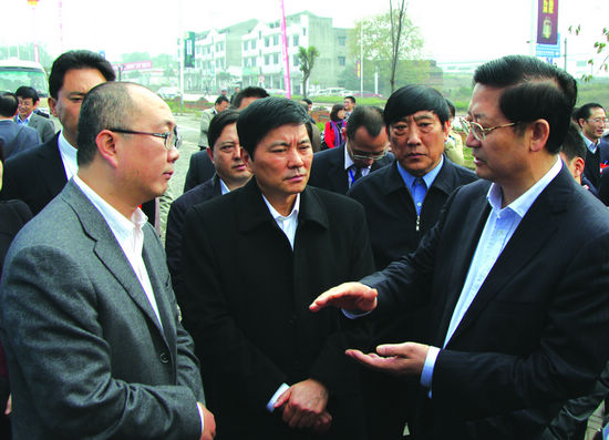 泸州江阳区"三纵七横"惩防体系基本框架获肯定(图1) 泸州江阳区"三纵七横"惩防体系基本框架获肯定(图1)