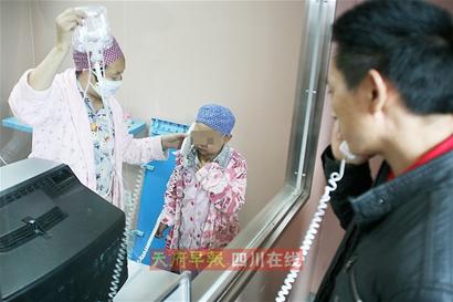 小女孩术后严重腹泻 微博接力网友找到救命药(图1) 小女孩术后严重腹泻 微博接力网友找到救命药