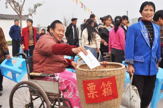 泸州龙马潭区完成区、乡(镇)两级人大换届选举工作(图6) 泸州龙马潭区完成区、乡(镇)两级人大换届选举工作(图6)