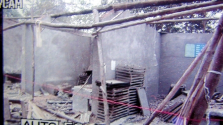 自贡：烟花厂爆炸震“醒”隔河山村&nbsp;震“飞”厂房屋顶(图1)