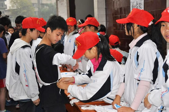 育才中学“勇毅”杯第十届田径运动会圆满落幕(图3)