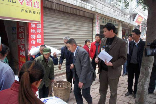 太伏镇：政企联合&nbsp;开展人防基地共建活动(图1)