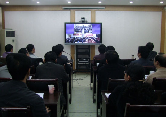 威达公司召开干部大会专题传达川煤党代会精神(图1)