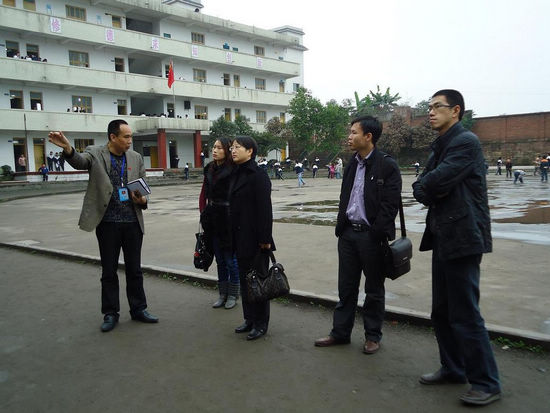 泰安学校顺利通过江阳区精神文明办复检(图2)