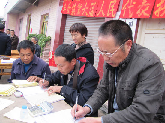 丰乐镇：退休前&nbsp;他坚持站好最后一班岗(图1)