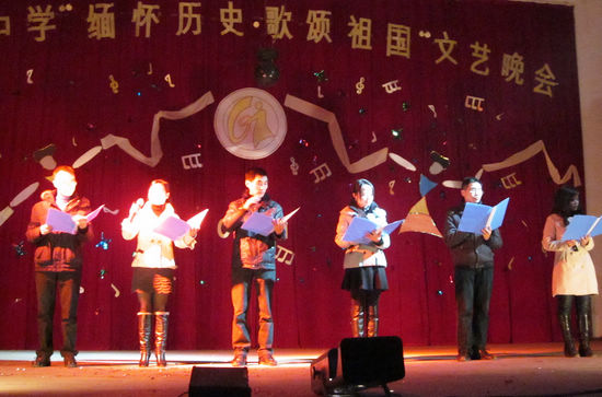 马岭中学:曼妙舞姿点亮青春 诚挚情怀祝福祖国(图3) 马岭中学:曼妙舞姿点亮青春 诚挚情怀祝福祖国(图3)