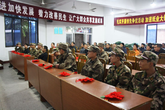 海潮镇召开2011年新兵座谈会(图2) 海潮镇召开2011年新兵座谈会(图2)