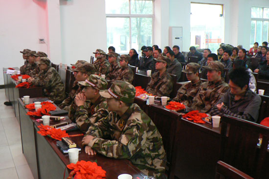 牛滩镇：欢送17名新兵光荣入伍(图4)