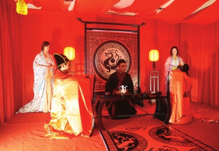 骑骏马坐滑竿&nbsp;传统汉式婚礼首现荣县(图3)