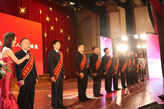 泸县总结表彰"五五"普法&nbsp;启动"六五"普法(图5)