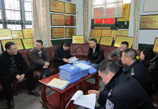 泸州市安全生产联合检查组对叙永开展重点检查