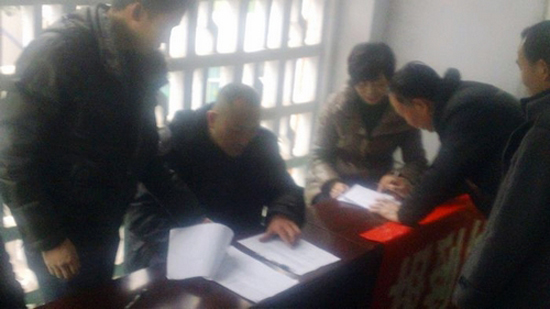 叙永县总工会“两节”送温暖发放慰金28.4万元(图1)