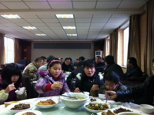 元旦期间&nbsp;酒城各餐馆酒楼“人财两旺”(图1)