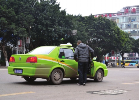 缓解城区打的难&nbsp;泸州新增207辆出租车(图1)