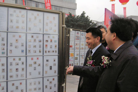 “活力泸县&nbsp;魅力龙城&nbsp;”《壬辰年》特种邮票首发(图5)