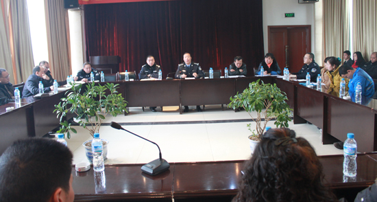 叙永：商家联名上书　政府专题研究古街“停车难”(图2)