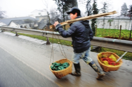 回川之路连续车祸&nbsp;安全系数大拷问(图4)