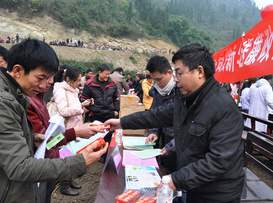 泸州古蔺：“三下乡”“菜谱”对上农民“胃口”(图3)