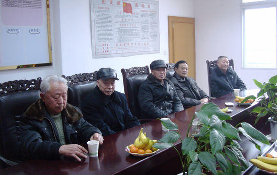泸县司法局举行退休职工迎春座谈会(图1) 泸县司法局举行退休职工迎春座谈会(图1)