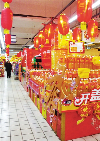 新春到&nbsp;年货俏&nbsp;消协提醒：购买时多留心(图1)