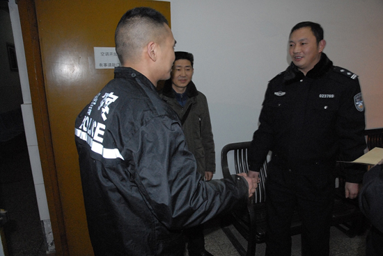 泸州交警坚守岗位：群众安全就是最大宽慰(图4)