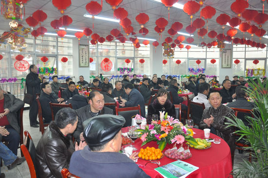 云锦镇举办2012年在外知名人士座谈会(图2)