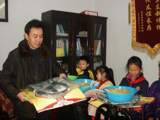 纳溪计生宣传惠民生&nbsp;“四关”活动群众叫好(图2)