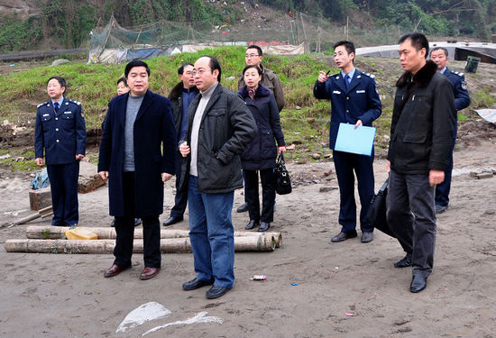 泸州打响春季禁渔第一枪&nbsp;禁渔首日餐馆查出胭脂鱼(图1)