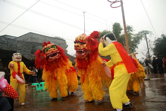 龙车镇：“班打狮子”舞浓新年味(图3)