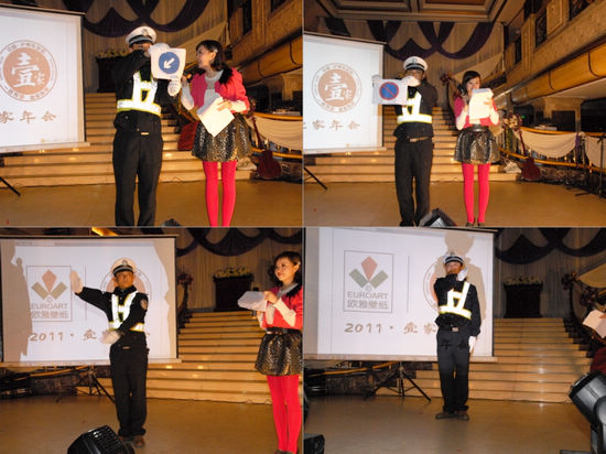 泸州公安交警送法进车友会 深入开展"警民亲"活动(图1) 泸州公安交警送法进车友会 深入开展"警民亲"活动(图1)