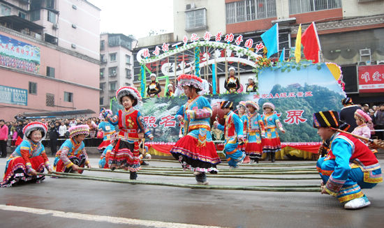 泸州纳溪&nbsp;特色文化火热闹元宵(图3)