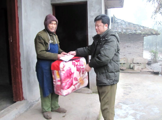 丰乐镇:开展流动人口“关爱关怀”专项活动(图1) 丰乐镇:开展流动人口“关爱关怀”专项活动(图1)