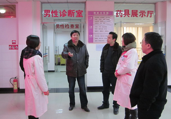 省计生委巡视员韩保元到纳溪计划生育服务站调研(图1) 省计生委巡视员韩保元到纳溪计划生育服务站调研(图1)