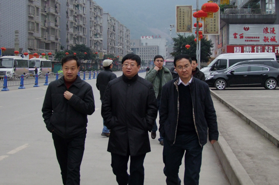 川煤集团董事长肖天任调研叙永煤炭资源(图2)