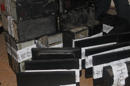 二郎镇工商公安齐出击&nbsp;取缔不良“黑网吧”(图2)