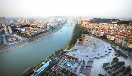 刘国强：泸州在建设现代化“中国酒城”中强势崛起(图2)