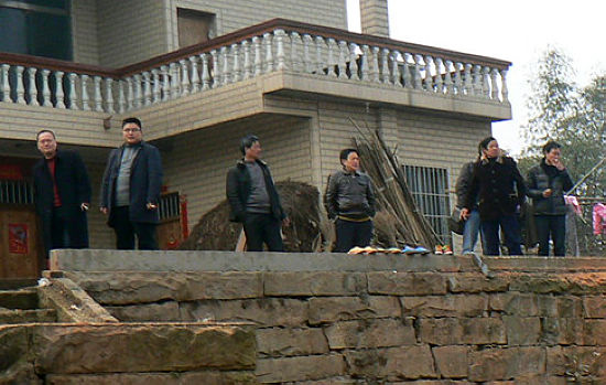 牛滩镇:创先争优谋发展 抗旱减灾保春耕(图4) 牛滩镇:创先争优谋发展 抗旱减灾保春耕(图4)