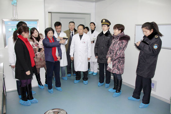 泸医附院顺利通过省卫生厅生殖技术校验检查(图2)