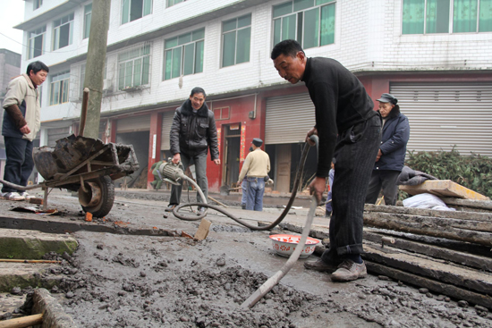 龙车镇:硬化街道 推进中心村环境治理(图2) 龙车镇:硬化街道 推进中心村环境治理(图2)