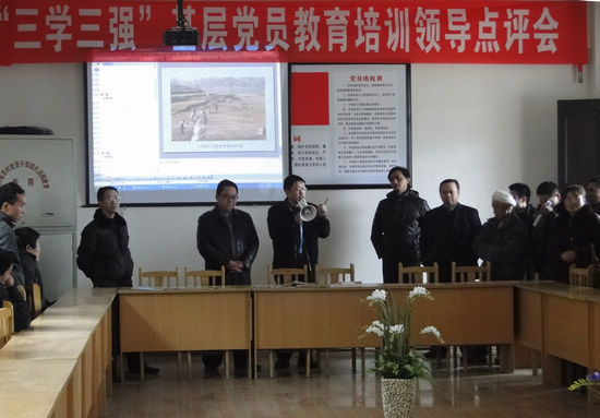 赤水镇：组织干群外出学习新农村建设经验(图1)