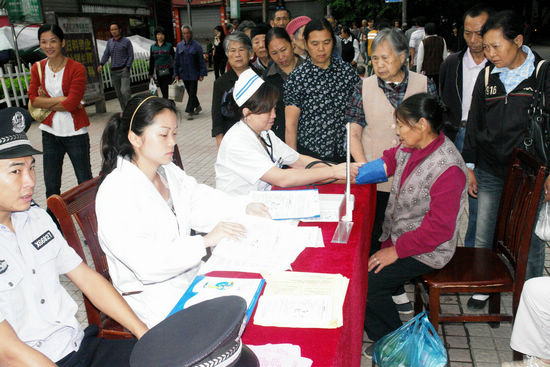 四川宜宾县防控结核病&nbsp;免单又“赠餐”(图4)