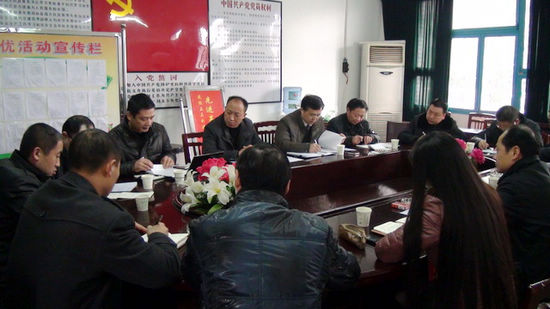 泸州市教育局检查叙永二中高三毕业班教育教学工作(图1)