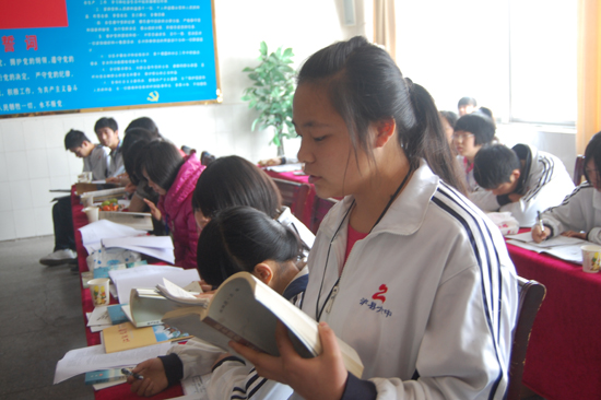 为“教师作家群”专门召开作品研讨会&nbsp;泸州首次(图17)