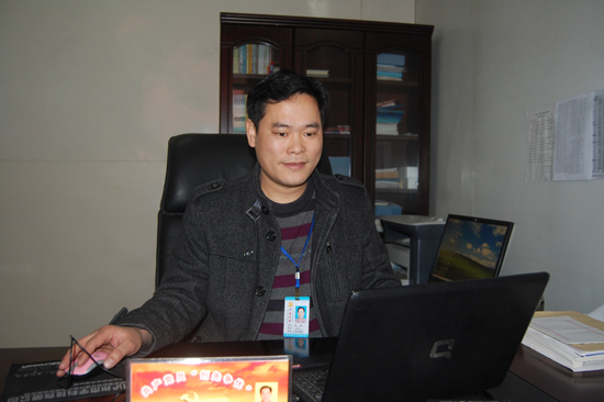 为“教师作家群”专门召开作品研讨会&nbsp;泸州首次(图9)