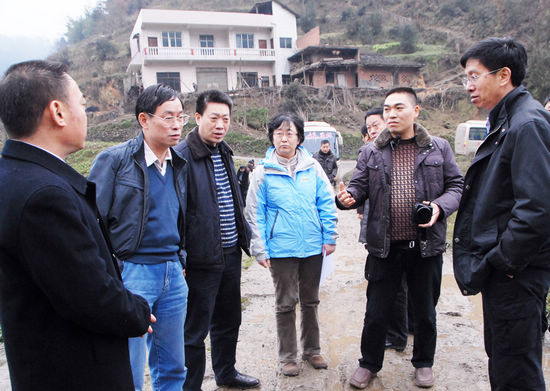 水利部领导专家对赤水河流域综合规划进行现场查勘(图1)